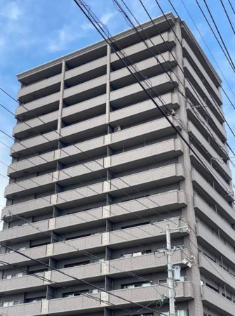 福山市西桜町、マンションの外観画像です