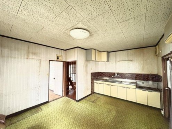 福山市水呑向丘、中古一戸建てのキッチン画像です