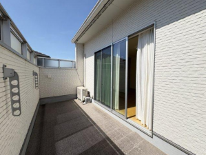 福山市新涯町、中古一戸建てのバルコニー画像です