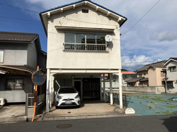 福山市大門町、中古一戸建ての画像です