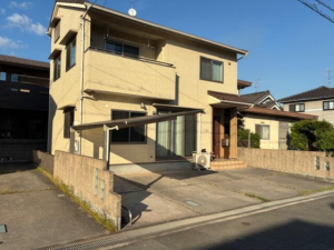 福山市新涯町、中古一戸建ての画像です