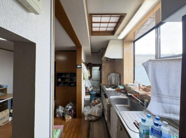 福山市向陽町、中古一戸建ての画像です