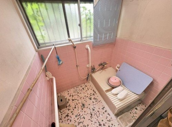 福山市向陽町、中古一戸建ての画像です