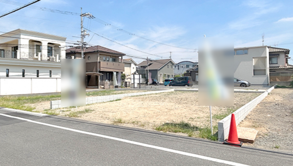 福山市川口町、新築一戸建ての前面道路を含む現地写真画像です