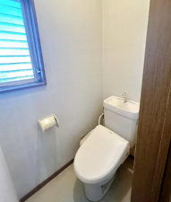 福山市新涯町、中古一戸建てのトイレ画像です