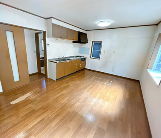 福山市新涯町、中古一戸建ての居間画像です