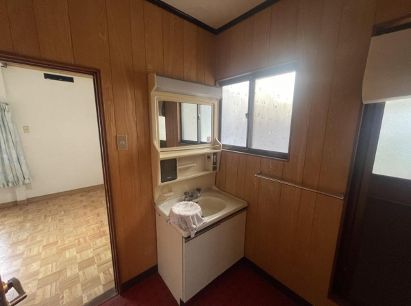 福山市鞆町後地、中古一戸建ての画像です