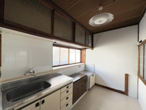 福山市千代田町、中古一戸建てのキッチン画像です