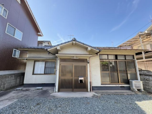 福山市千代田町、中古一戸建ての外観画像です