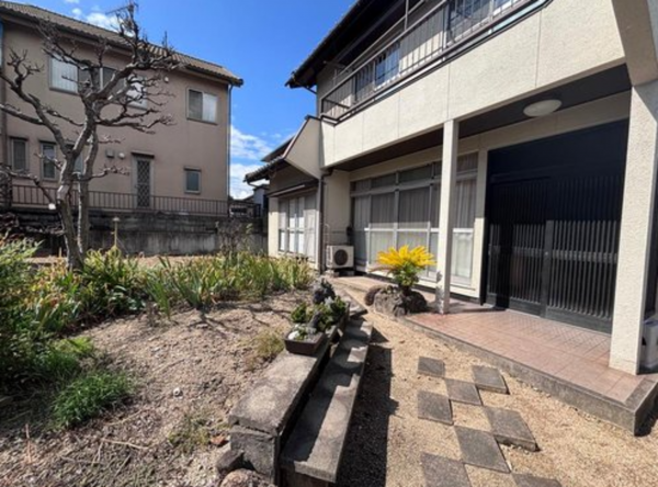 福山市伊勢丘、中古一戸建ての外観画像です