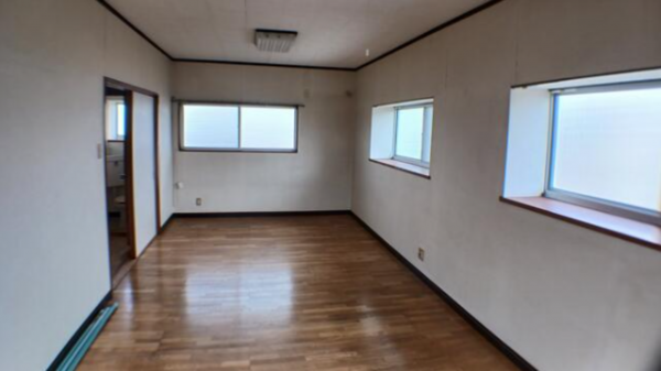 福山市幕山台、中古一戸建ての画像です