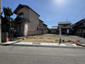 福山市水呑町、新築一戸建ての前面道路を含む現地写真画像です