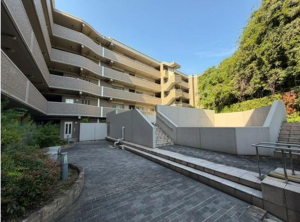 福山市北吉津町、マンションの画像です