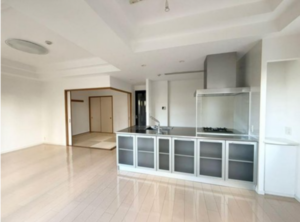 福山市北吉津町、マンションの画像です