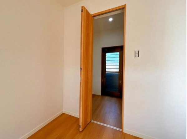 福山市三吉町、中古一戸建ての画像です