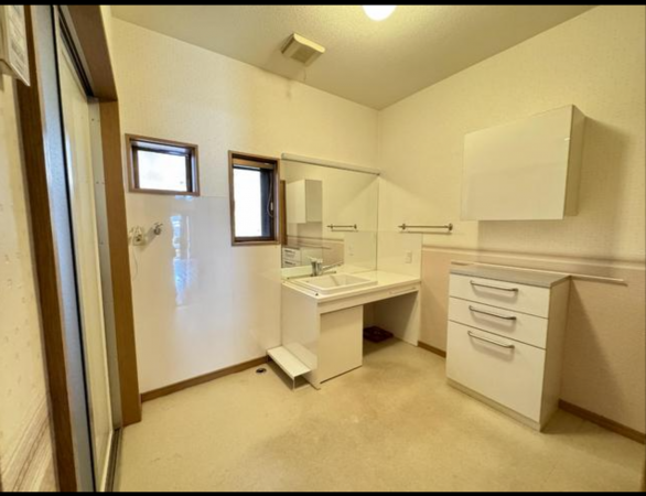 福山市沼隈町大字上山南、中古一戸建ての画像です