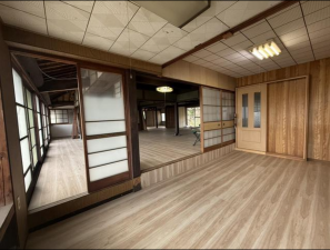 福山市田尻町、中古一戸建ての画像です