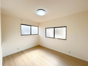 福山市山手町、中古一戸建ての画像です