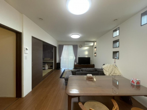 福山市蔵王町、中古一戸建ての画像です