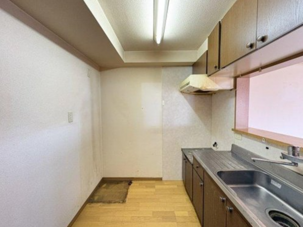 福山市南本庄、マンションの画像です