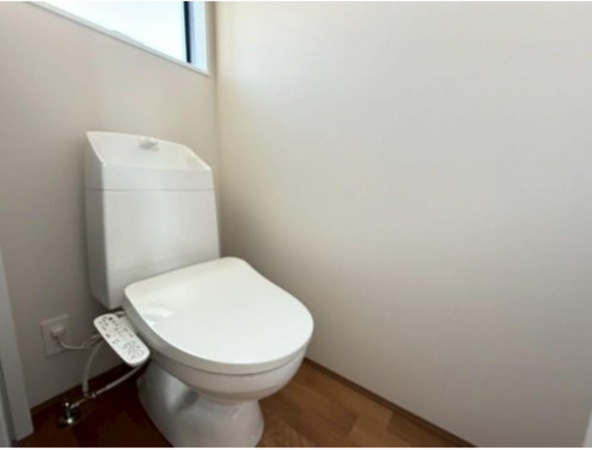 福山市草戸町、新築一戸建てのトイレ画像です