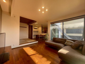 福山市高美台、中古一戸建ての画像です