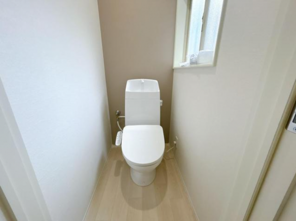 福山市南蔵王町、中古一戸建ての画像です