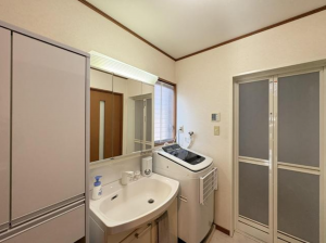 福山市箕島町、中古一戸建ての画像です