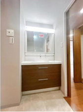 福山市南手城町、マンションの画像です