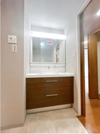 福山市南手城町、マンションの画像です