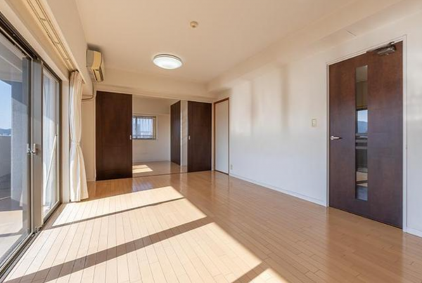 福山市入船町、マンションの画像です