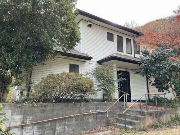 福山市水呑町、中古一戸建ての画像です