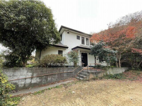 福山市水呑町、中古一戸建ての画像です