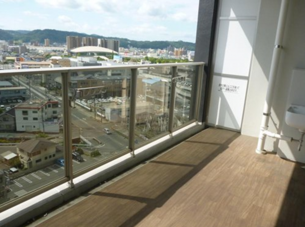 福山市東川口町、マンションの画像です