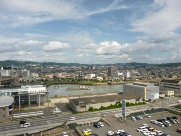 福山市東川口町、マンションの画像です