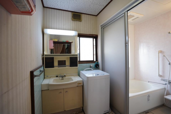 福山市川口町、中古一戸建ての画像です