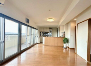 福山市三吉町、マンションの画像です