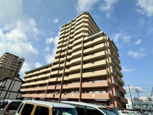 福山市三吉町、マンションの画像です