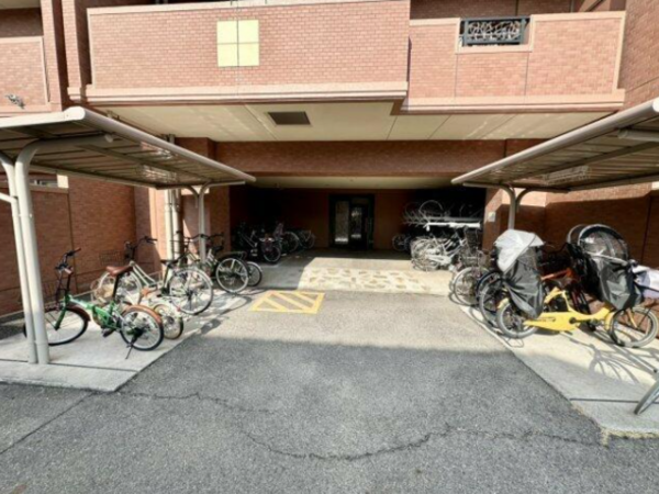 福山市三吉町、マンションの画像です