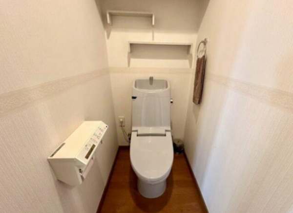 福山市三吉町、マンションの画像です