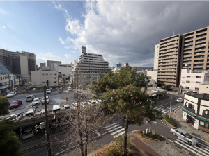 福山市東桜町、マンションの画像です