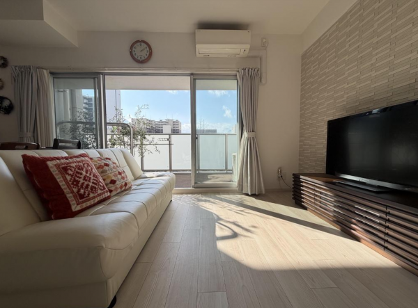 福山市東桜町、マンションの画像です