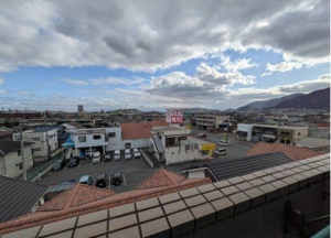 福山市多治米町、マンションの画像です