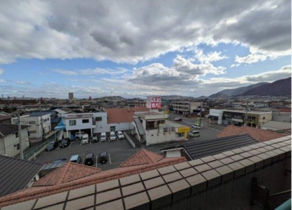 福山市多治米町、マンションの画像です