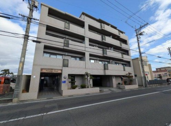 福山市多治米町、マンションの画像です