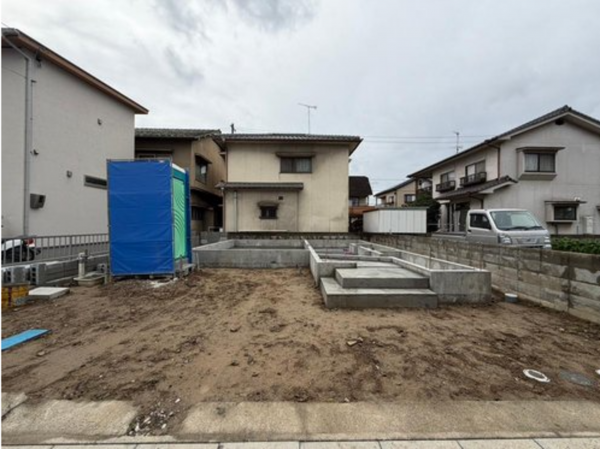 福山市本庄町中、新築一戸建ての画像です