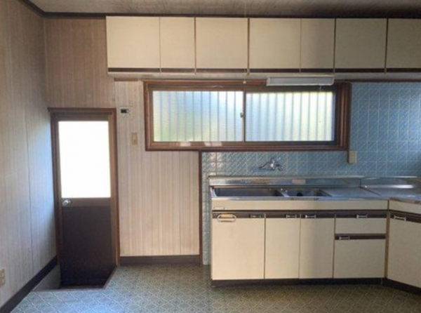 福山市新涯町、中古一戸建ての画像です