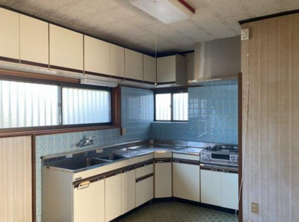 福山市新涯町、中古一戸建ての画像です