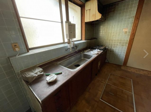 福山市鞆町後地、中古一戸建てのキッチン画像です