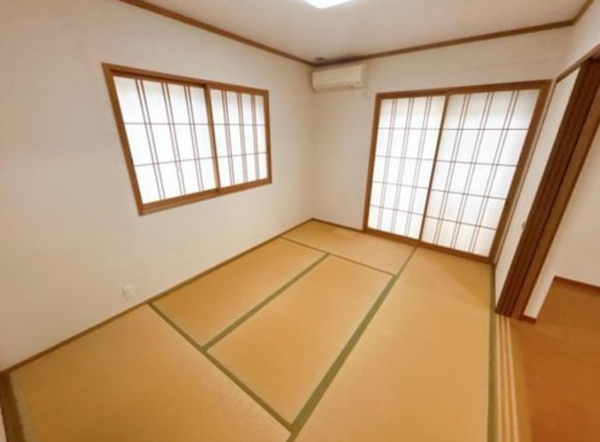 福山市向陽町、中古一戸建ての画像です